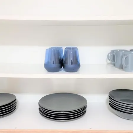 Coastal Getaway: 2 For Up To 14 Guests! Light-flooded And Spacious 아파트